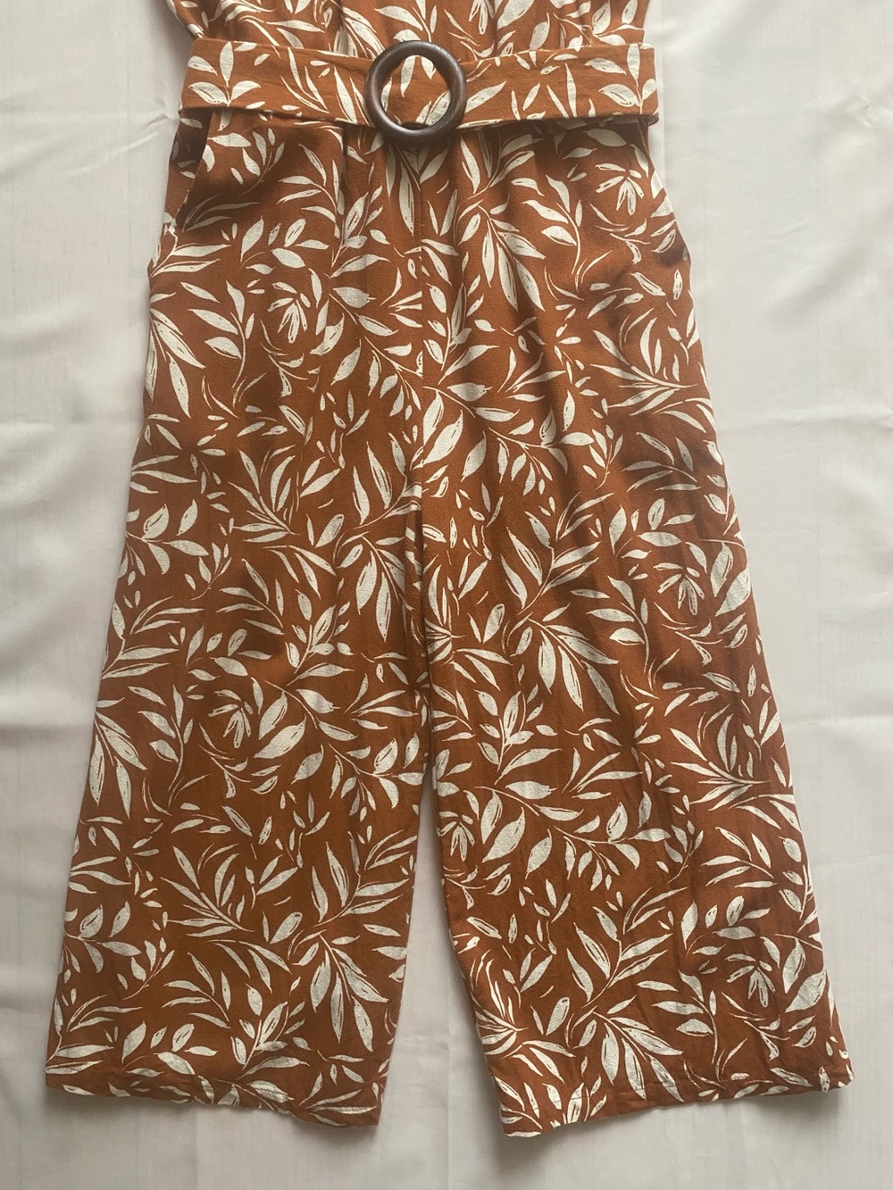 Monteau Rust Leaf-Print Wide-Leg Belted Jumpsuit - Picture 4 of 16